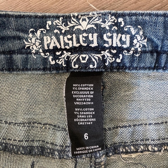 embroidered capris embellished cropped distressed denim jeans | paisley sky - Picture 8 of 8
